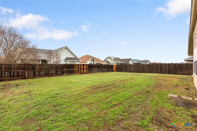 Building Photo - 5209 Ranch Meadow St