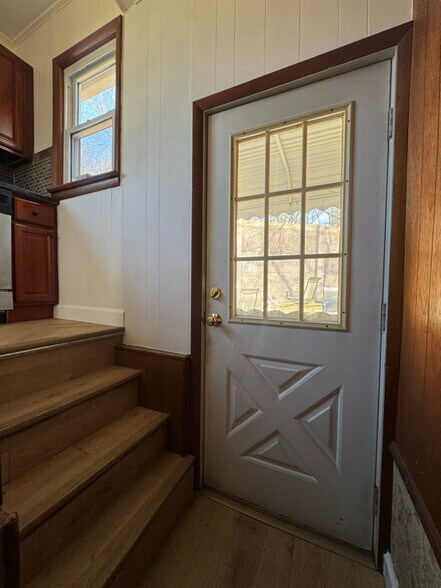 Building Photo - 244 Baptiste Ave