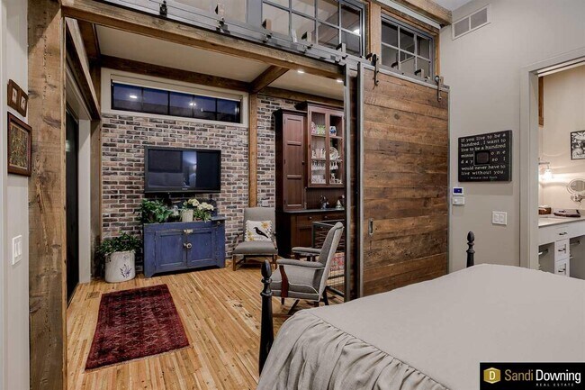 Building Photo - 1308 Jackson St