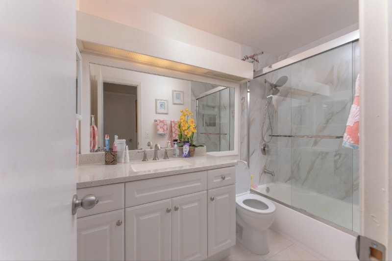 Building Photo - 4587 Carambola Cir S