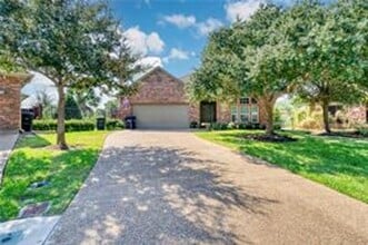 Building Photo - 602 Clovis Ct