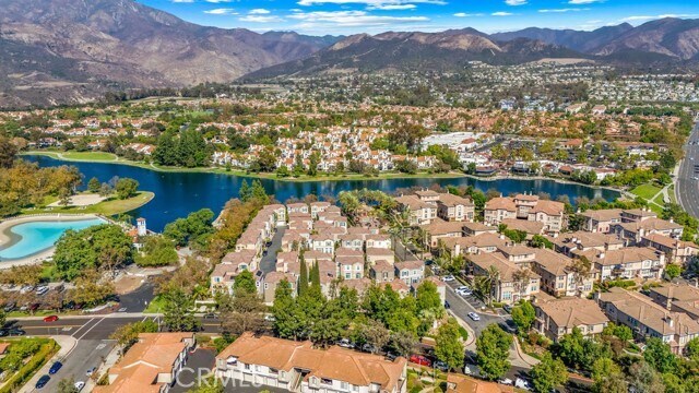 Building Photo - 205 Montana Del Lago Dr