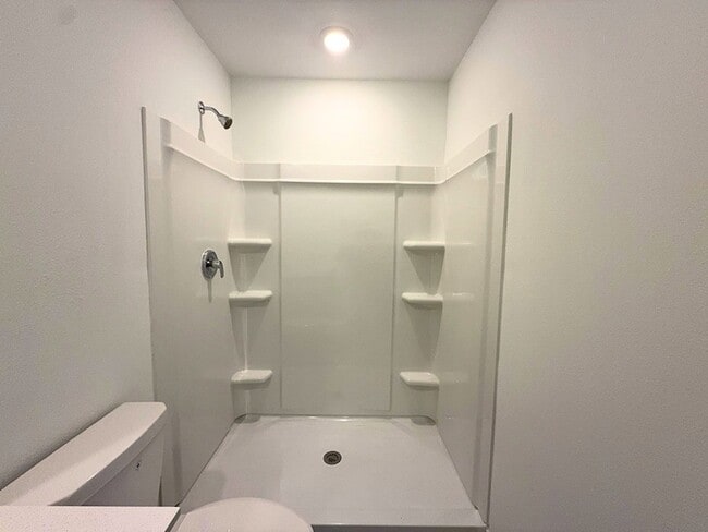 Building Photo - 6220 Sandpiper Ln