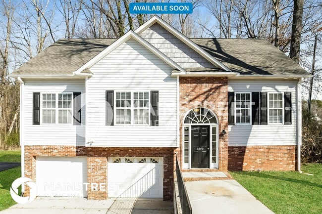 Primary Photo - 2292 Briar Glen Rd