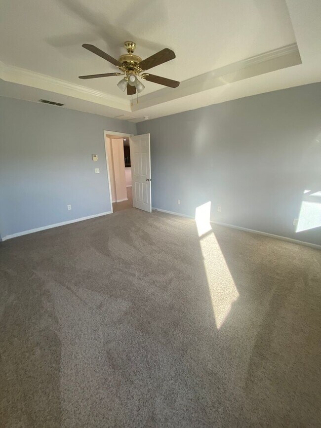 Building Photo - 3/2 in Azalea Ridge