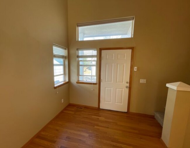 Building Photo - 10449 Hollyhock Court