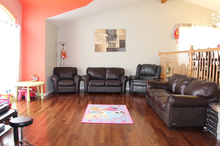 Living Room - 7810 Brookside Glen Dr