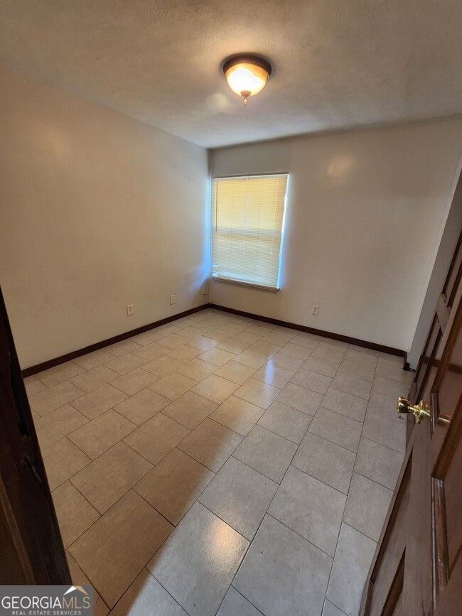 Building Photo - 3186 Quincetree Ln