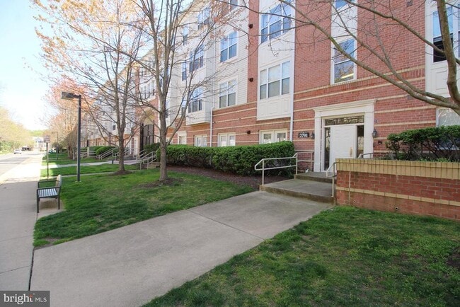 Building Photo - 2791 Centerboro Dr