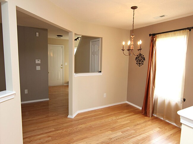 Building Photo - Spacious 3-Bedroom Home in Bradbury Commun...