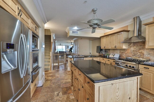 Building Photo - 1593 Pinellas Bayway S