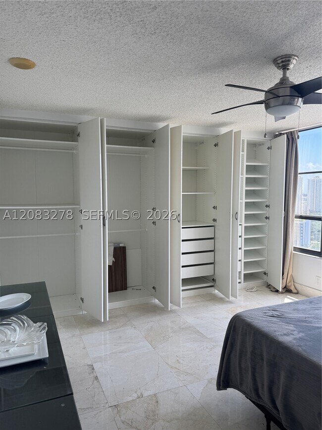 Building Photo - 600 Three Islands Boulevard