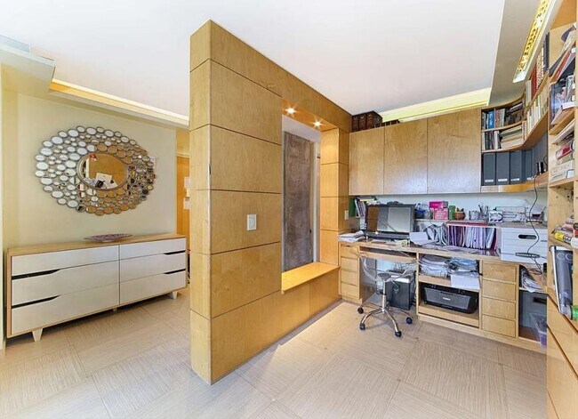 Building Photo - 2 bedroom in NEW YORK NY 10013