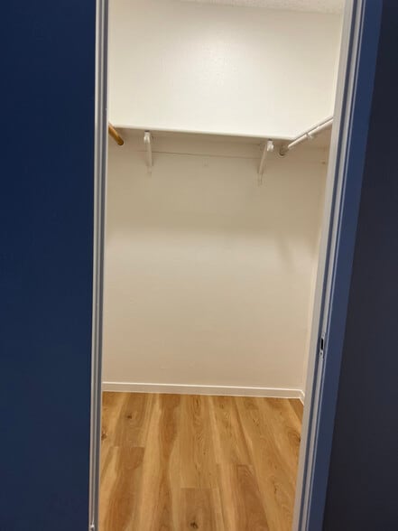 Building Photo - 6936 Kepler Dr