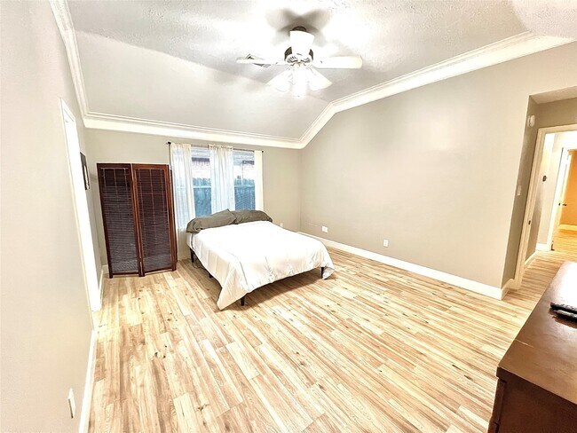 Building Photo - 21106 Rushing Creek Ln