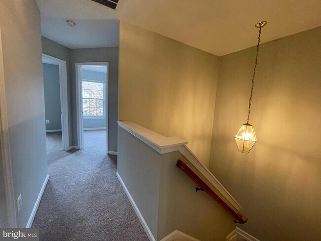 Building Photo - 4106 Hazelwood Ct