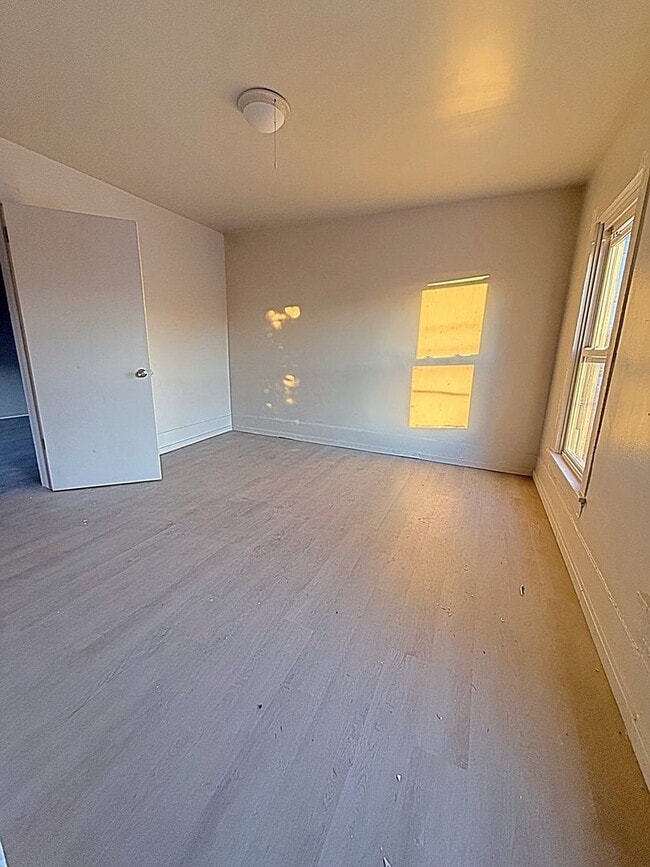 Building Photo - 638 Carbon St