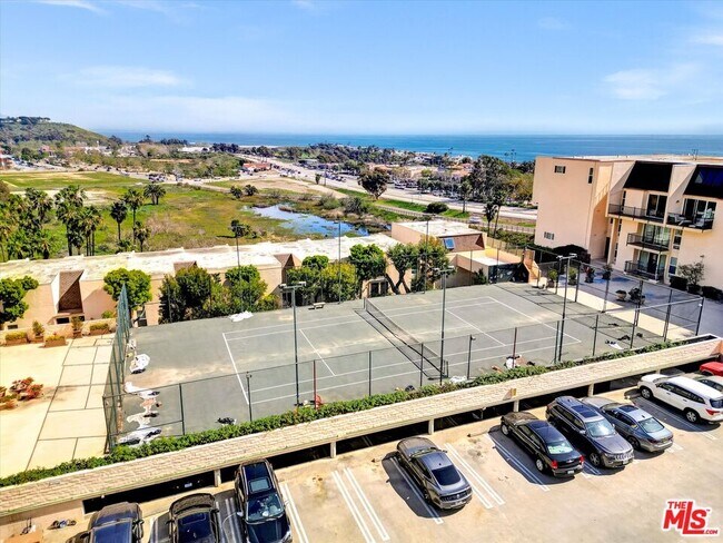 Building Photo - 23901 Civic Center Way