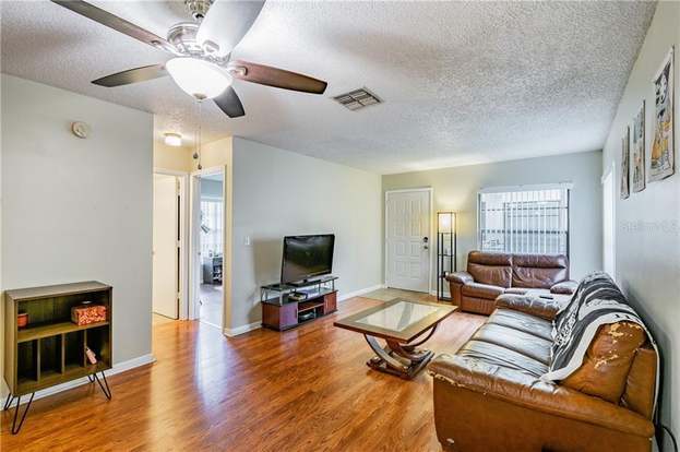 Building Photo - 13608 S Village Dr