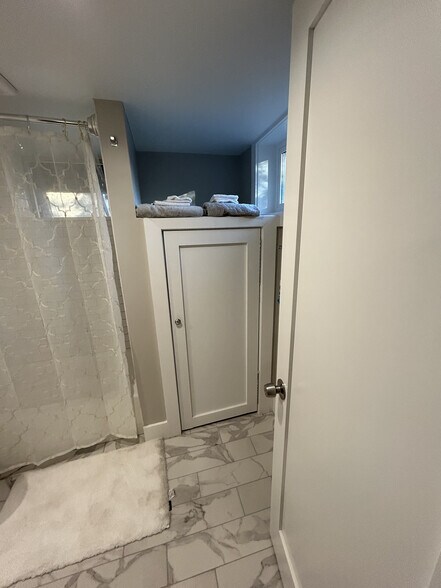 Building Photo - 1516 Hamilton St NW