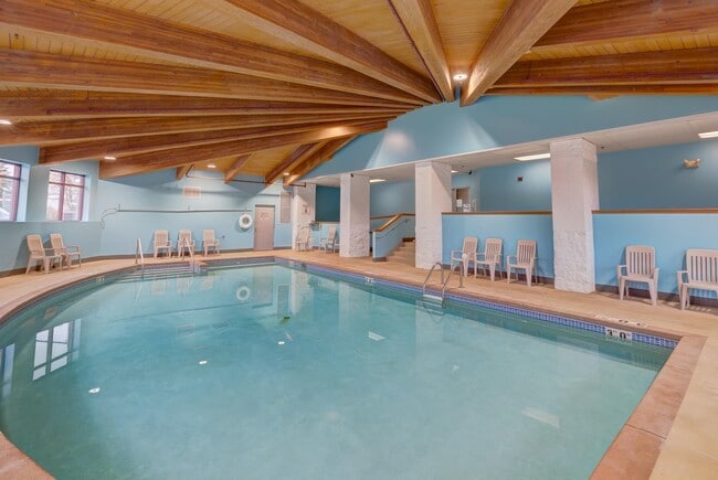 Building Photo - 301 Harbour Town Dr