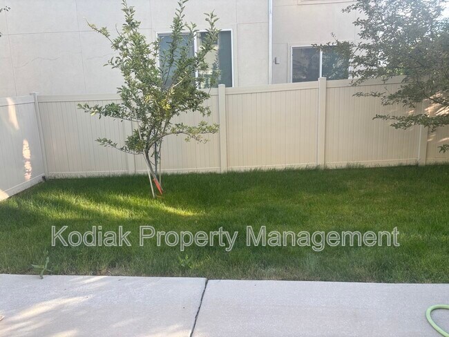 Building Photo - 13284 S Herriman Rose Blvd