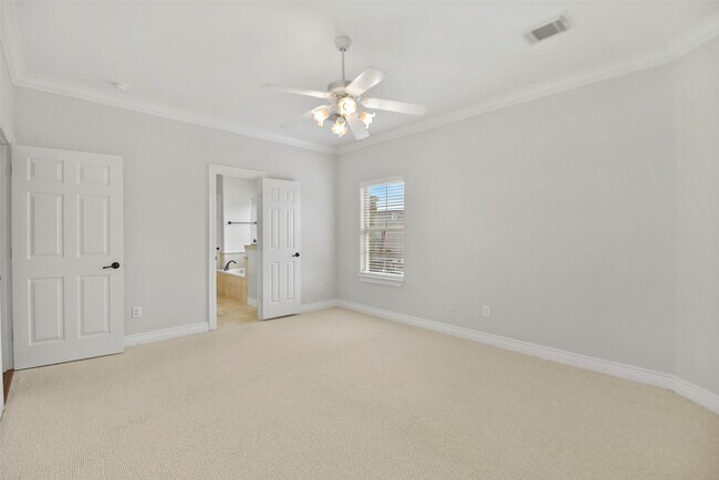 Building Photo - 4501 Crawford St