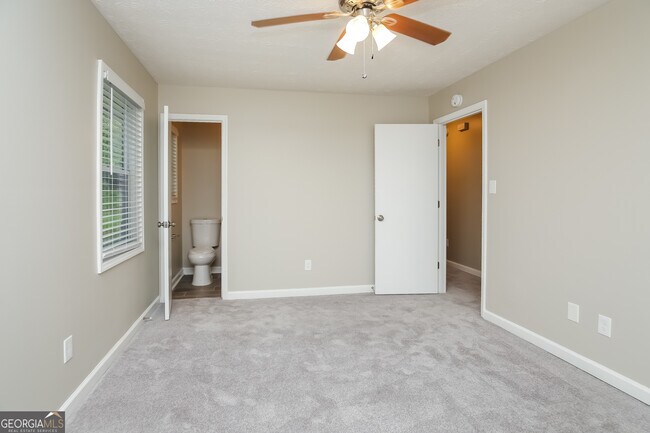 Building Photo - 3075 Palomino Dr