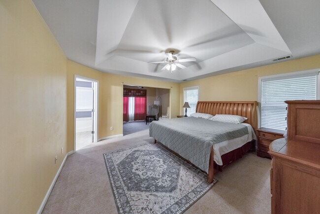 Building Photo - 179 Holbrook Dr