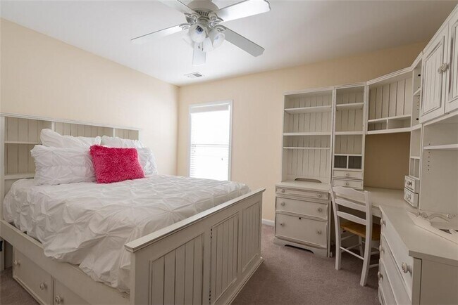 Building Photo - 4330 Granby Cir