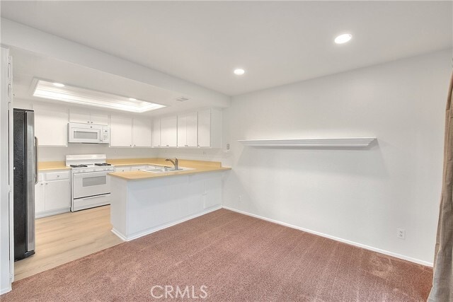 Building Photo - 26222 Fern Glen