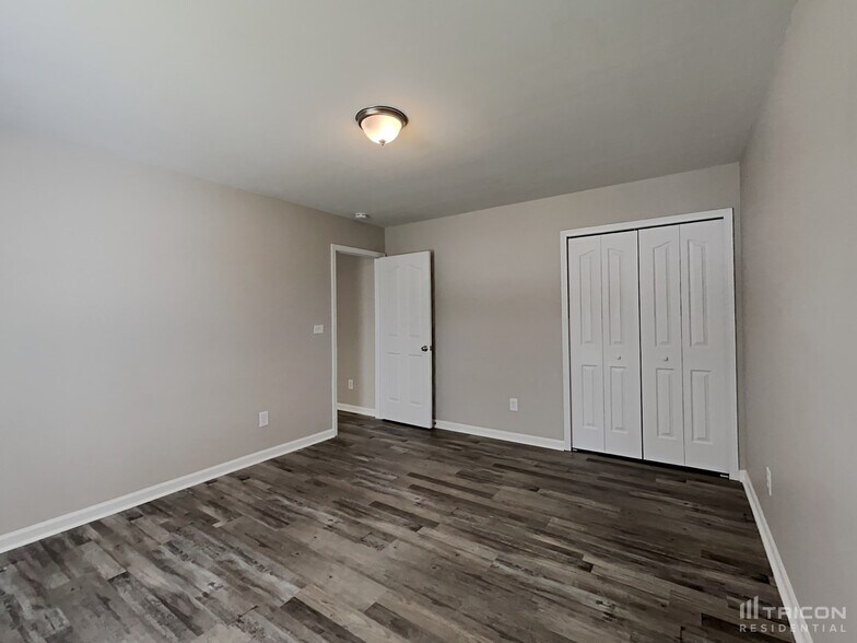 Building Photo - 514 Rook Rd