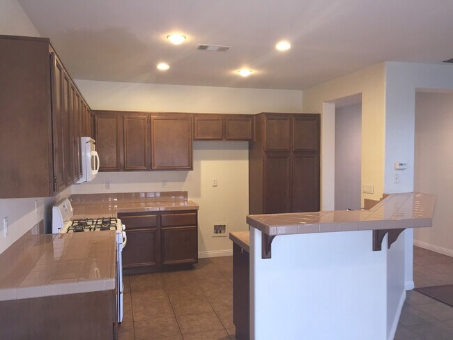 Building Photo - 13333 Snowbell Ln