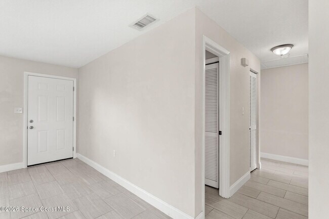 Building Photo - 3077 Sea Gate Cir
