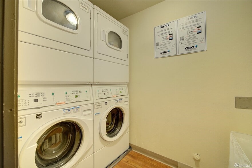 Building Photo - 1105 Spring St