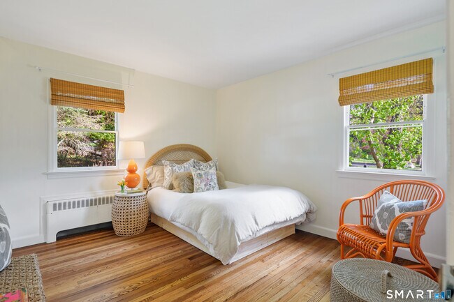 Building Photo - 206 Wolfpit Ave