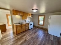 Building Photo - 302 N 2nd Ave