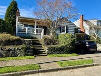 Building Photo - View Ridge Home