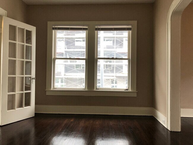 Building Photo - 1115 S Jennings Ave