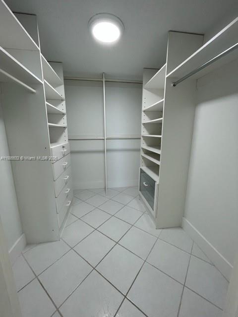 Building Photo - 3725 S Ocean Dr