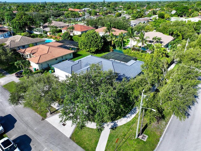 Building Photo - 6402 SW 93rd Pl