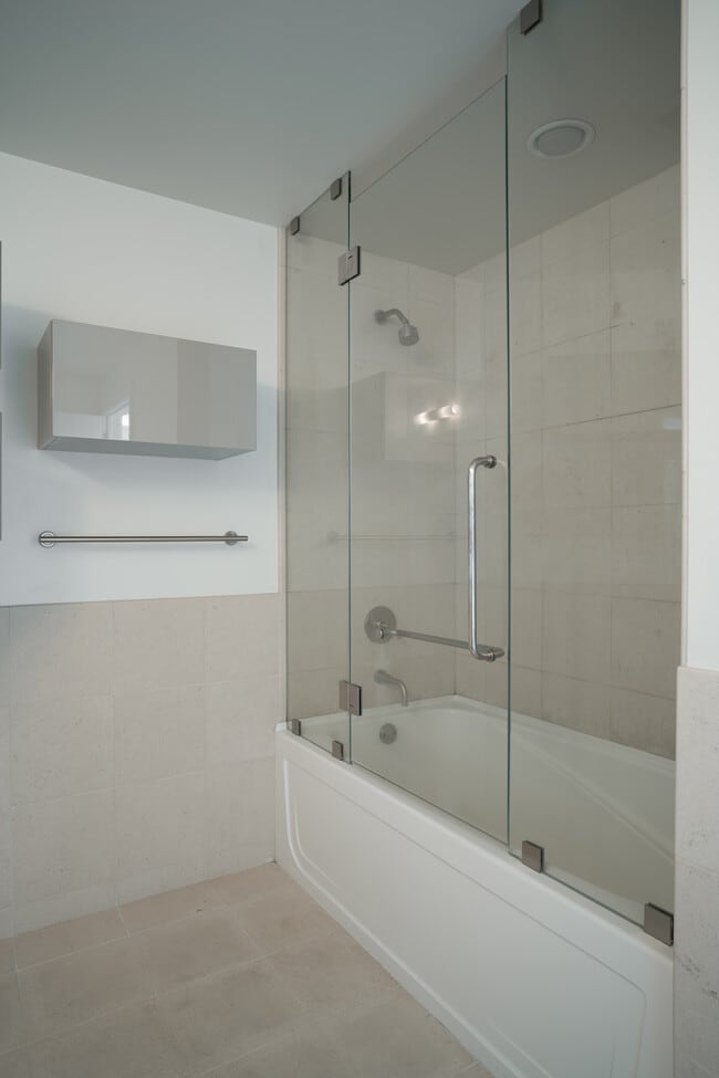 Building Photo - 338 Spear St