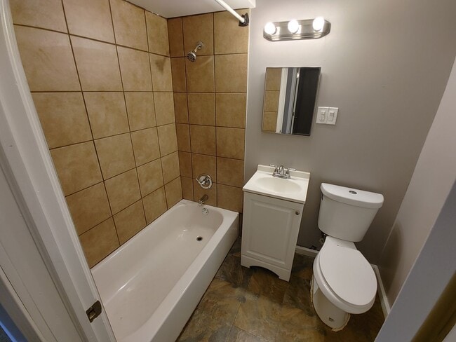 Building Photo - Cute Three Bedroom Ranch in Inkster