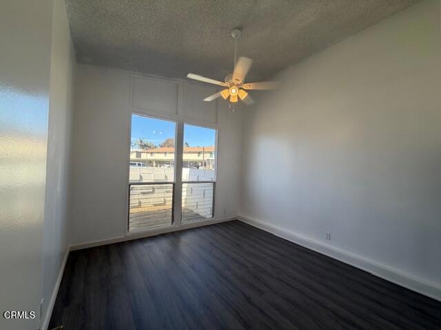 Building Photo - 728 Sidonia Ave