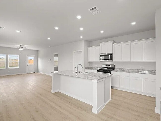 Building Photo - 17103 King Eider Rd