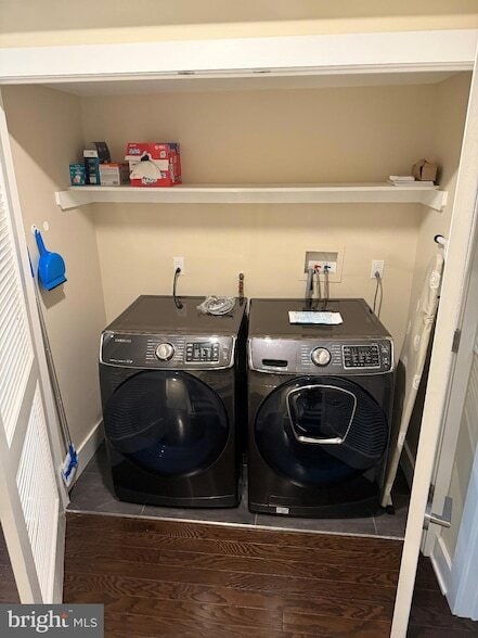 Building Photo - 1651 E Eyre St