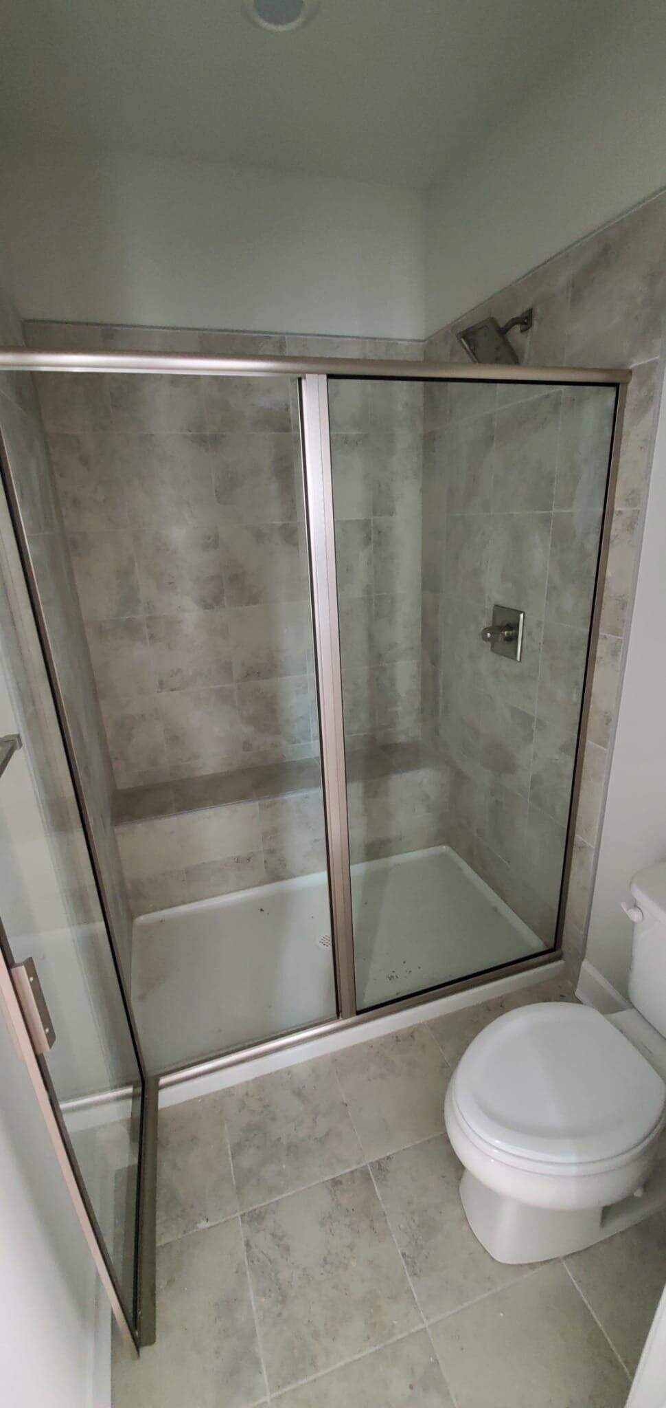 master bathroom - 141 Laurel Pl Ln