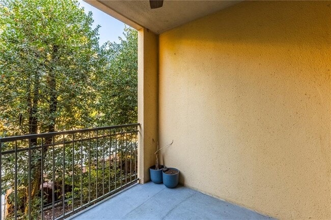 Building Photo - 3777 Peachtree Rd NE