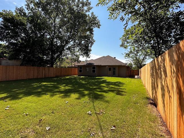 Building Photo - 2143 Gilford St