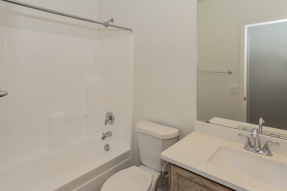 Building Photo - 11722 W Lincoln St